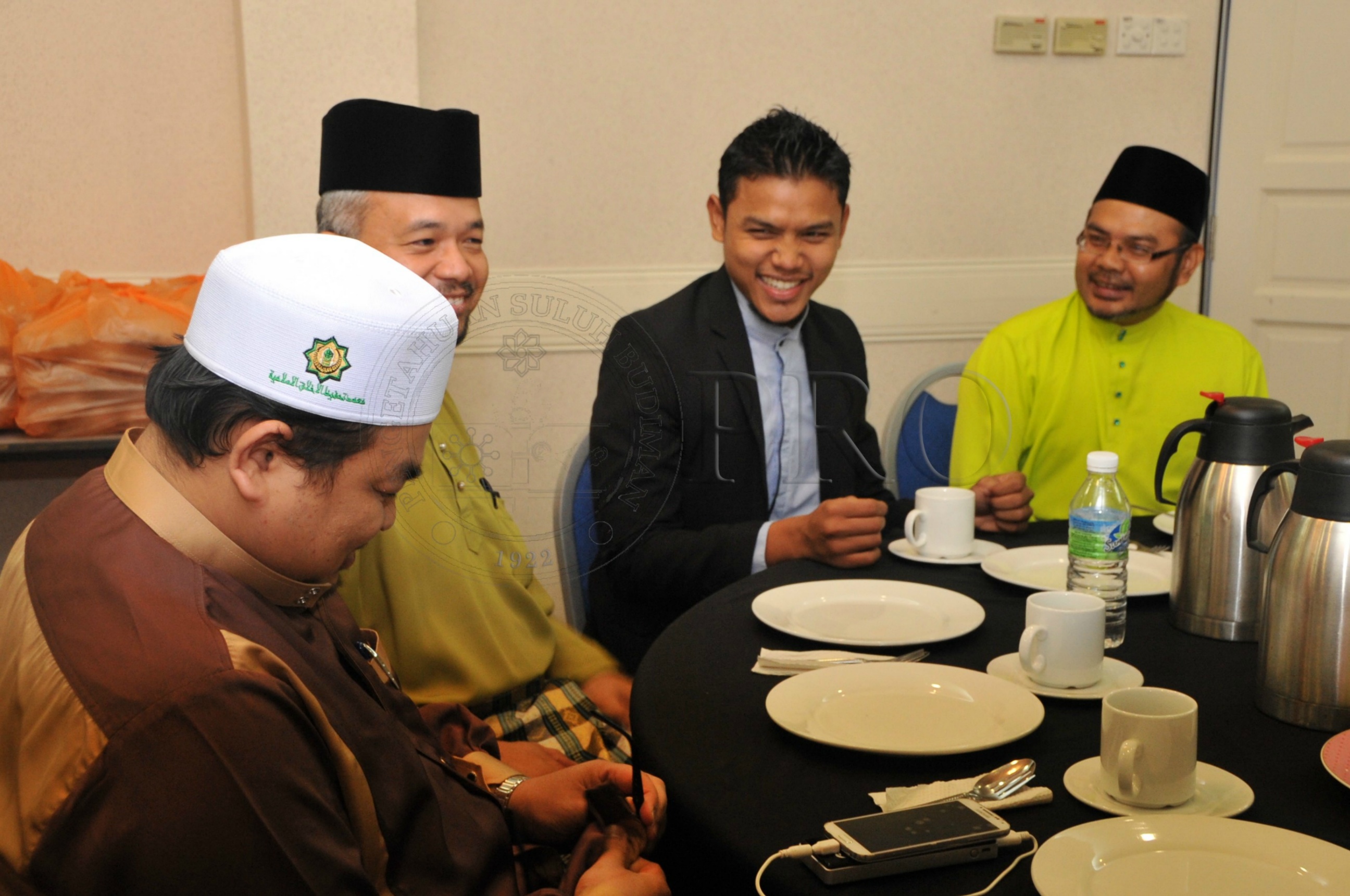 PRO 15 2 MAULIDUR PRO 4096